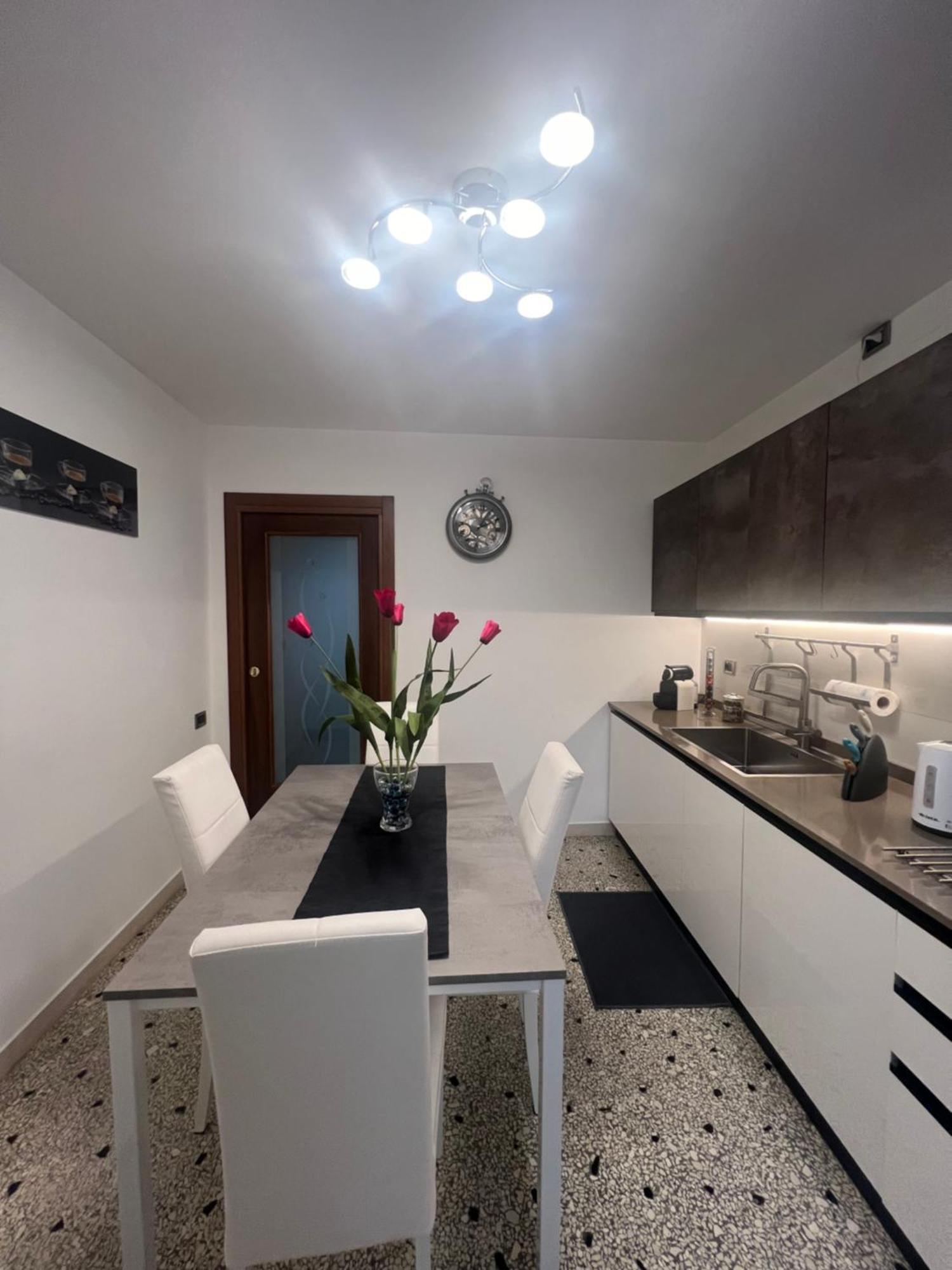 Ca' Delfina Holiday Home البندقية المظهر الخارجي الصورة
