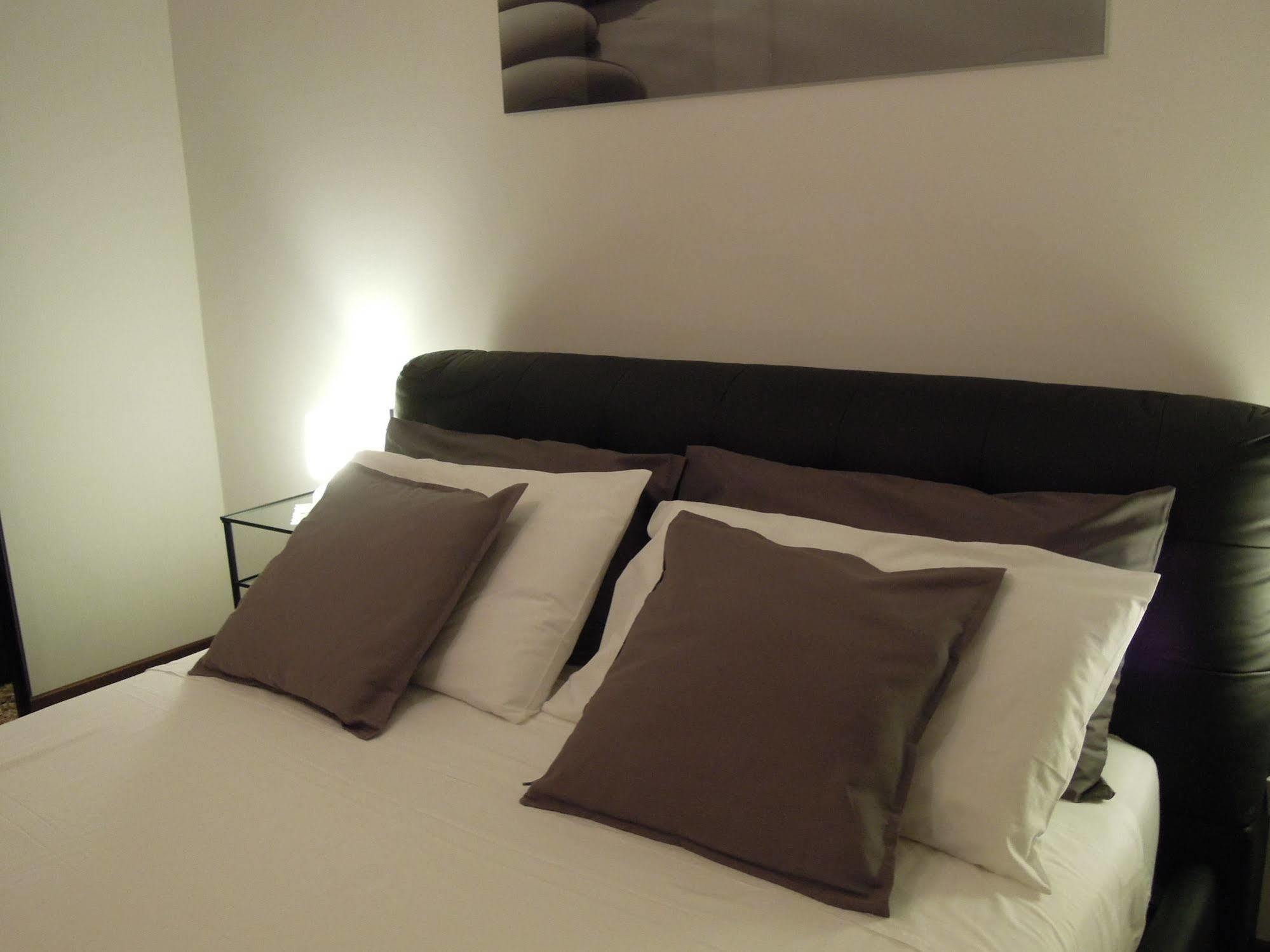 Ca' Delfina Holiday Home البندقية المظهر الخارجي الصورة