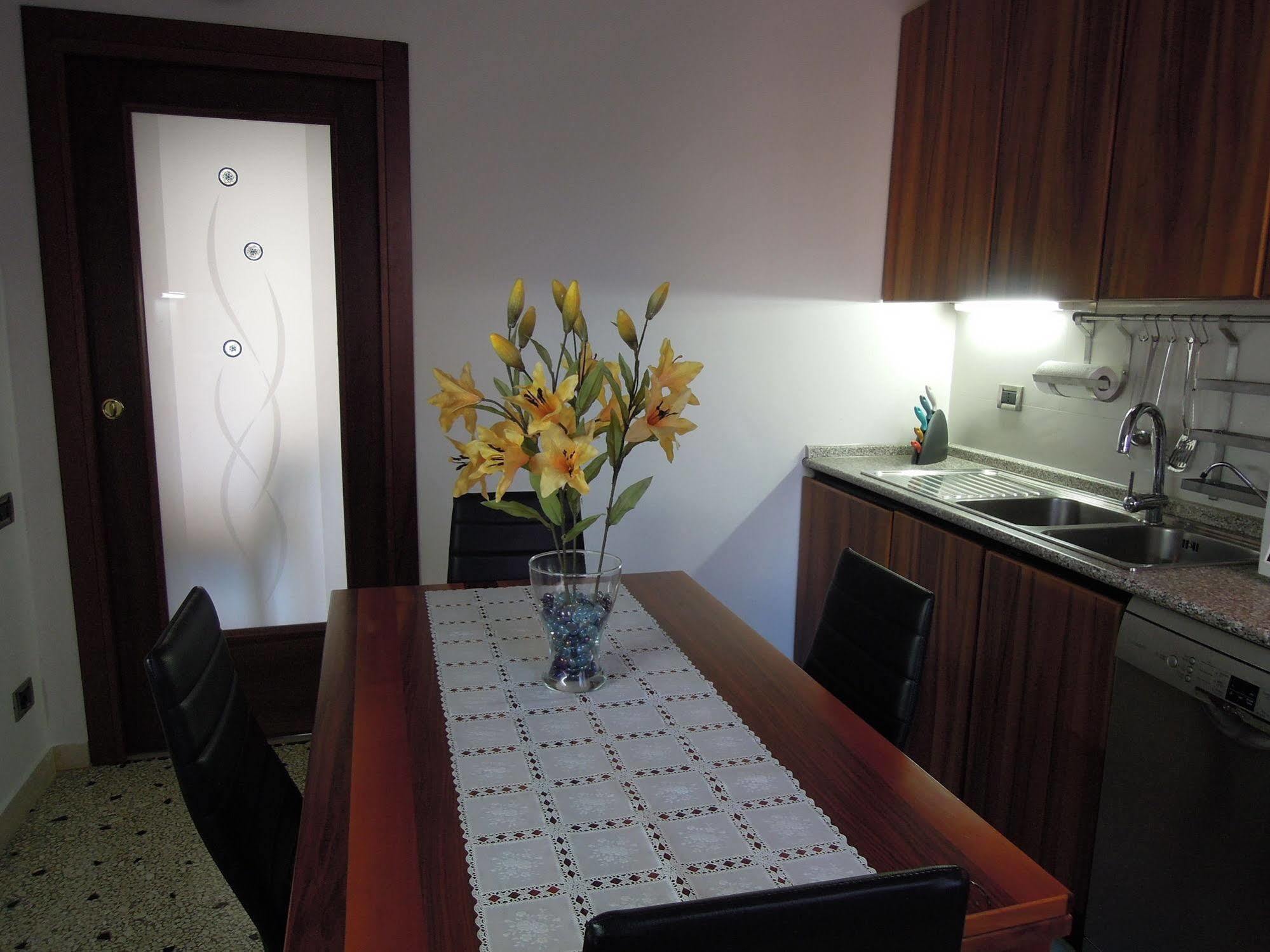 Ca' Delfina Holiday Home البندقية المظهر الخارجي الصورة