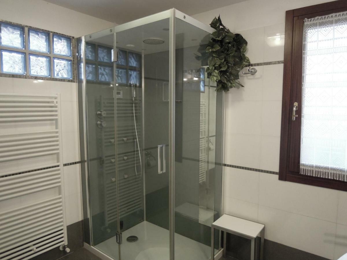 Ca' Delfina Holiday Home البندقية المظهر الخارجي الصورة